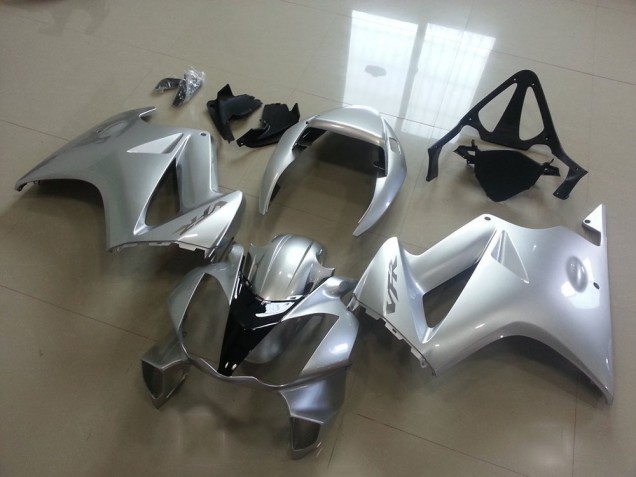 2002-2013 Silver Honda VFR800 Motorcycle Fairings 2002-2013 Silver Honda VFR800 Motorcycle Fairings